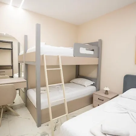 Apartment Modern 2br At New Bazaar -