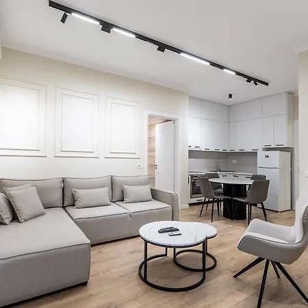 Modern 2br At New Bazaar - Lejlighed Tirana