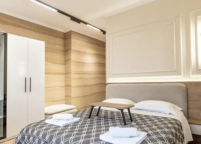 Modern 2br At New Bazaar - Tirana