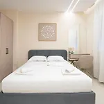 Modern 2br At New Bazaar - * 地拉那