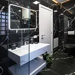 Modern 2br At New Bazaar - Apartmán