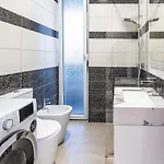 Modern 2br At New Bazaar - 公寓 地拉那