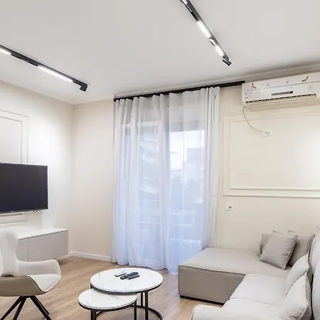 Modern 2br At New Bazaar - *