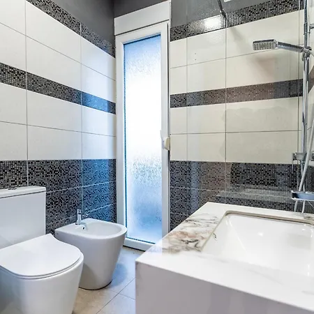 Modern 2br At New Bazaar - *