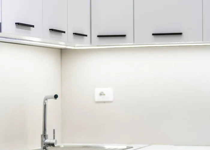 Modern 2br At New Bazaar - アパート